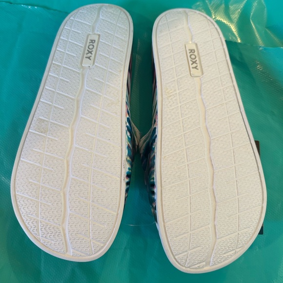 Roxy Slippy Printed Slide Sandals Size 8,9,10 - Picture 3 of 4